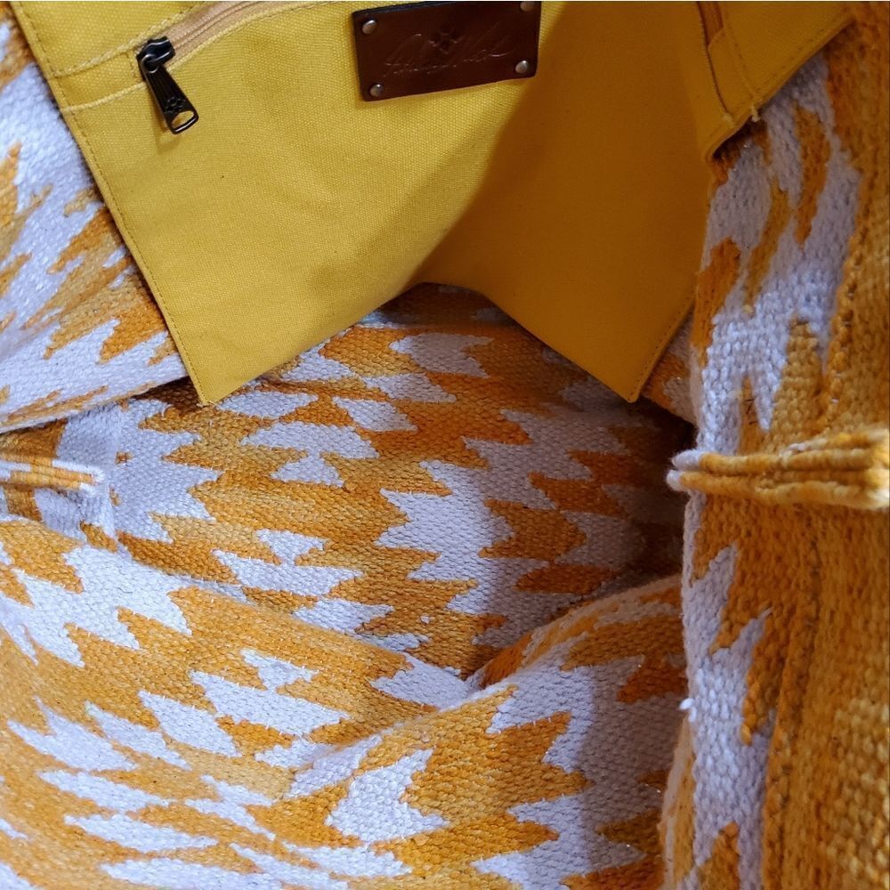 Patricia Nash Woven Chennai Tote - Picture 8 of 14